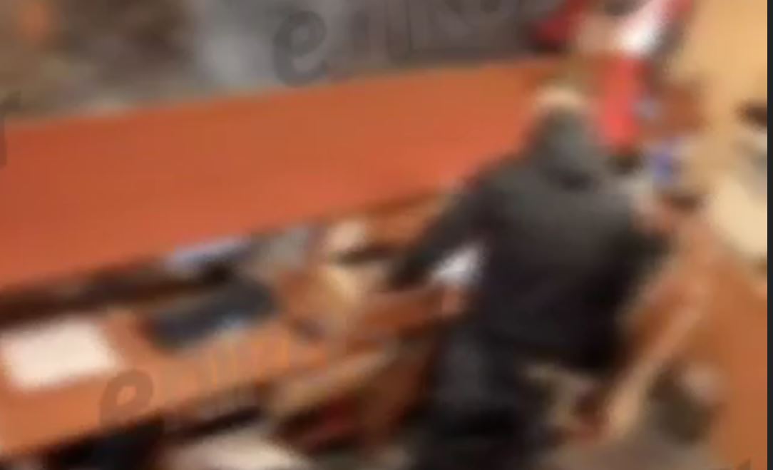 Αττική: Καρέ καρέ η δράση του 37χρονου ληστή που «χτυπούσε» ξενοδοχεία – Βίντεο ντοκουμέντα