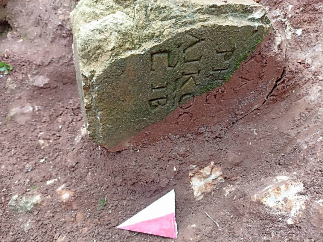 Η καταστροφή οδήγησε σε μια συναρπαστική ανακάλυψη. Η καταιγίδα «Daniel» έφερε στο φως αρχαία ελληνική επιτύμβια στήλη.