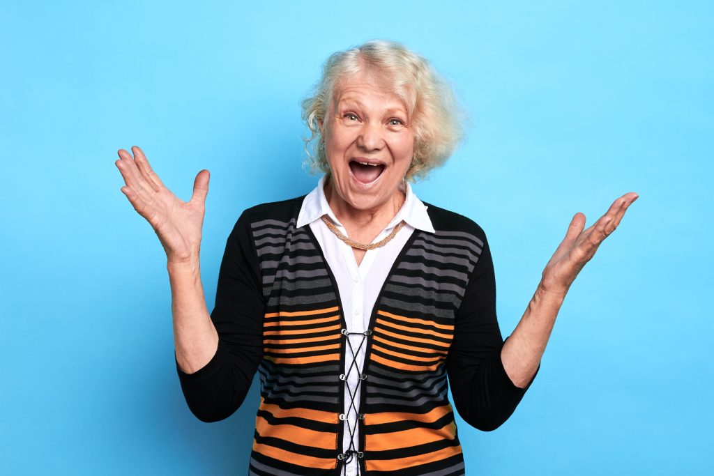 Πόσο πιθανό είναι να ζήσετε έως τα 100; Ποιοι είναι οι 4 παράγοντες που καθορίζουν την μακροζωία