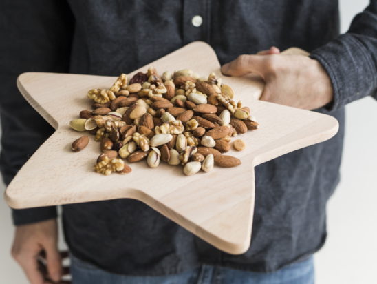 Ύπνος: Ο Νο1 ξηρός καρπός με 3 θρεπτικά συστατικά που μπορεί να σας βοηθήσει να κοιμηθείτε καλύτερα - «Καταπολεμά με φυσικό τρόπο την αϋπνία»