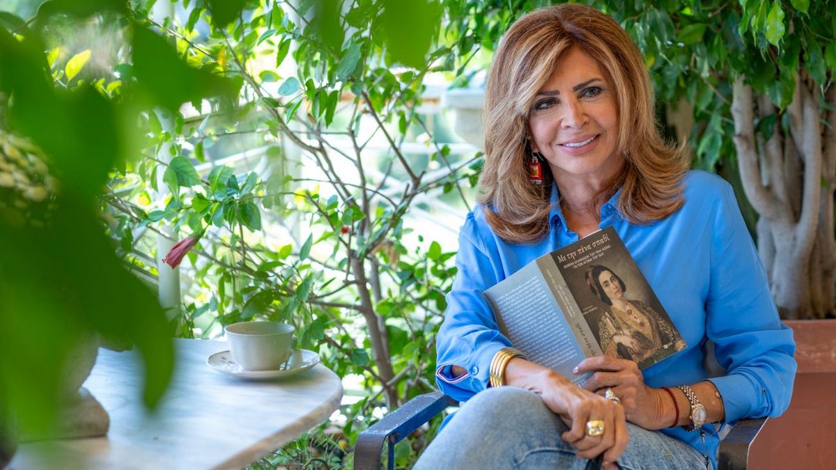 Μιμή Ντενίση: «Στη σάτιρα αυτό που με ενοχλεί είναι η κακοήθεια»