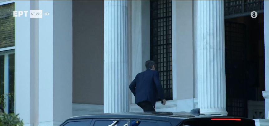 Κυριάκος Μητσοτάκης: Η στιγμή που φτάνει στο Μέγαρο Μαξίμου