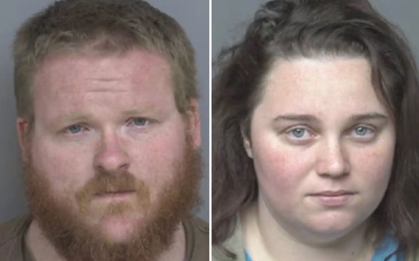 Μωρό βρέθηκε αναίσθητο με το κεφάλι βυθισμένο σε χλωρίνη – Συνελήφθησαν οι γονείς