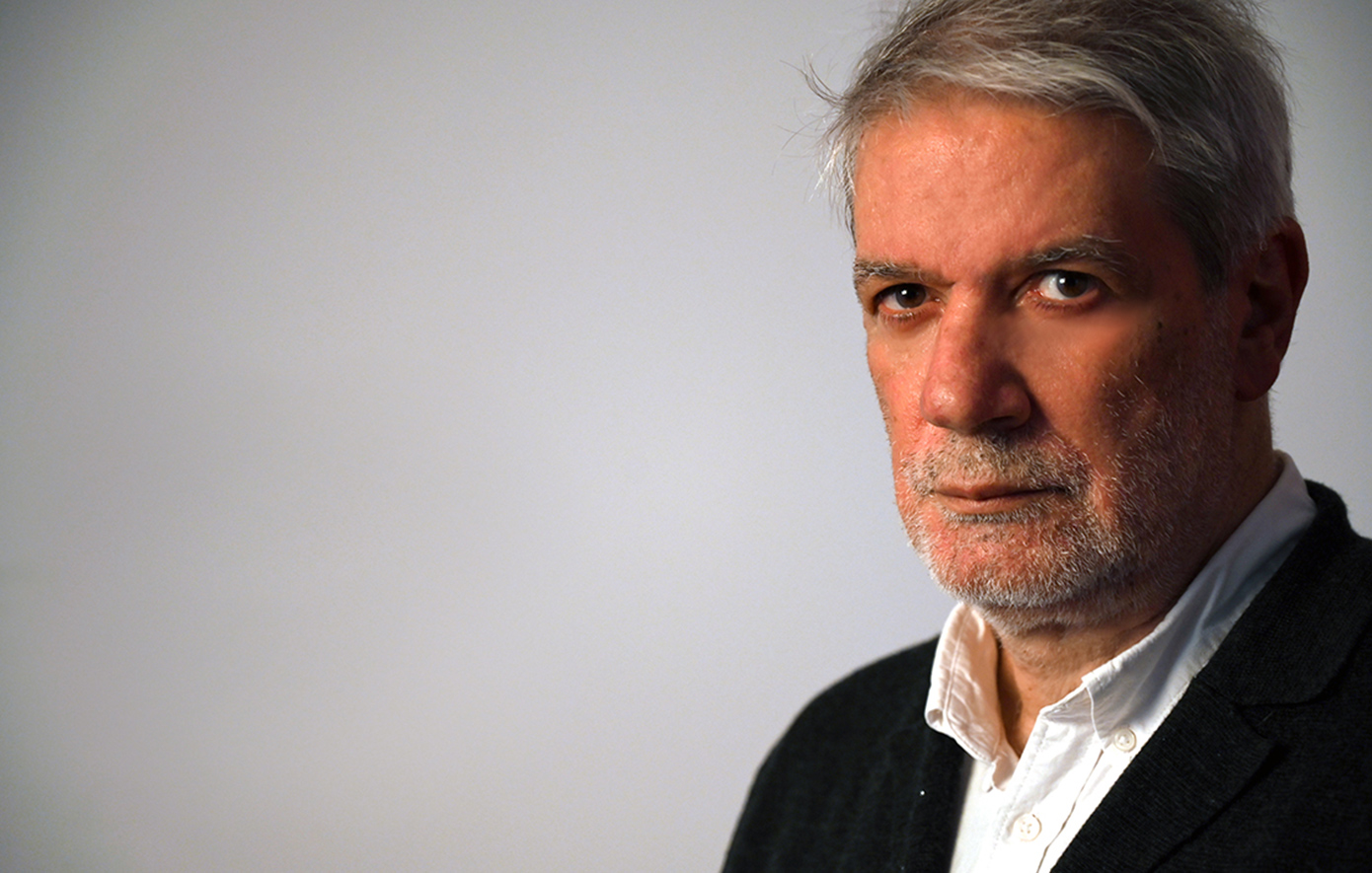 Φίλιππος Σοφιανός: Γίνεται ο Πάστορας Μάντερς στους «Βρυκόλακες» του Ίψεν στο θέατρο Ελέρ