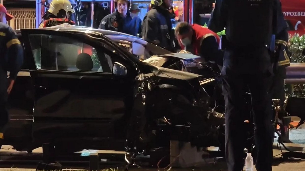 Σοβαρό τροχαίο στην Λεωφόρο Ποσειδώνος: Χωρίς δίπλωμα ο 20χρονος οδηγός