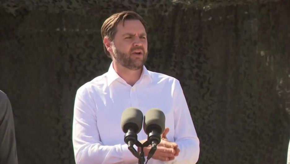 ΤΖΕΙ ΝΤΙ ΒΑΝΣ