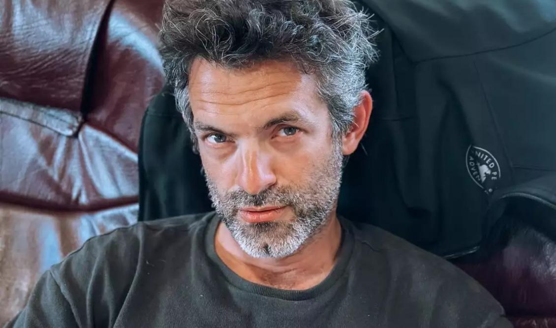 Μιχόπουλος: Με ανακοίνωσή του ζητεί να μην δημοσιεύονται κοινές φωτογραφίες του με την πρώην σύζυγό του, Αθηνά Οικονομάκου