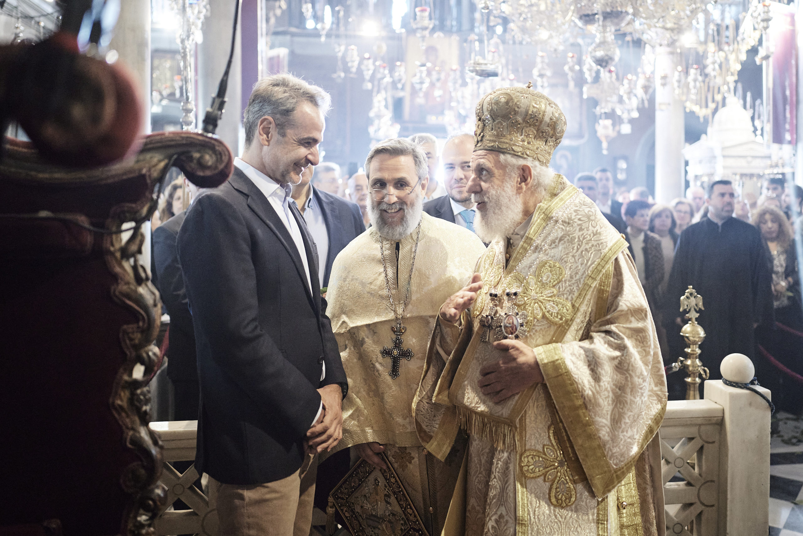 Κυριάκος Μητσοτάκης: Παρακολούθησε τη Θεία Λειτουργία της πρώτης Αναστάσεως στον Ιερό Ναό Ευαγγελιστρίας της Τήνου