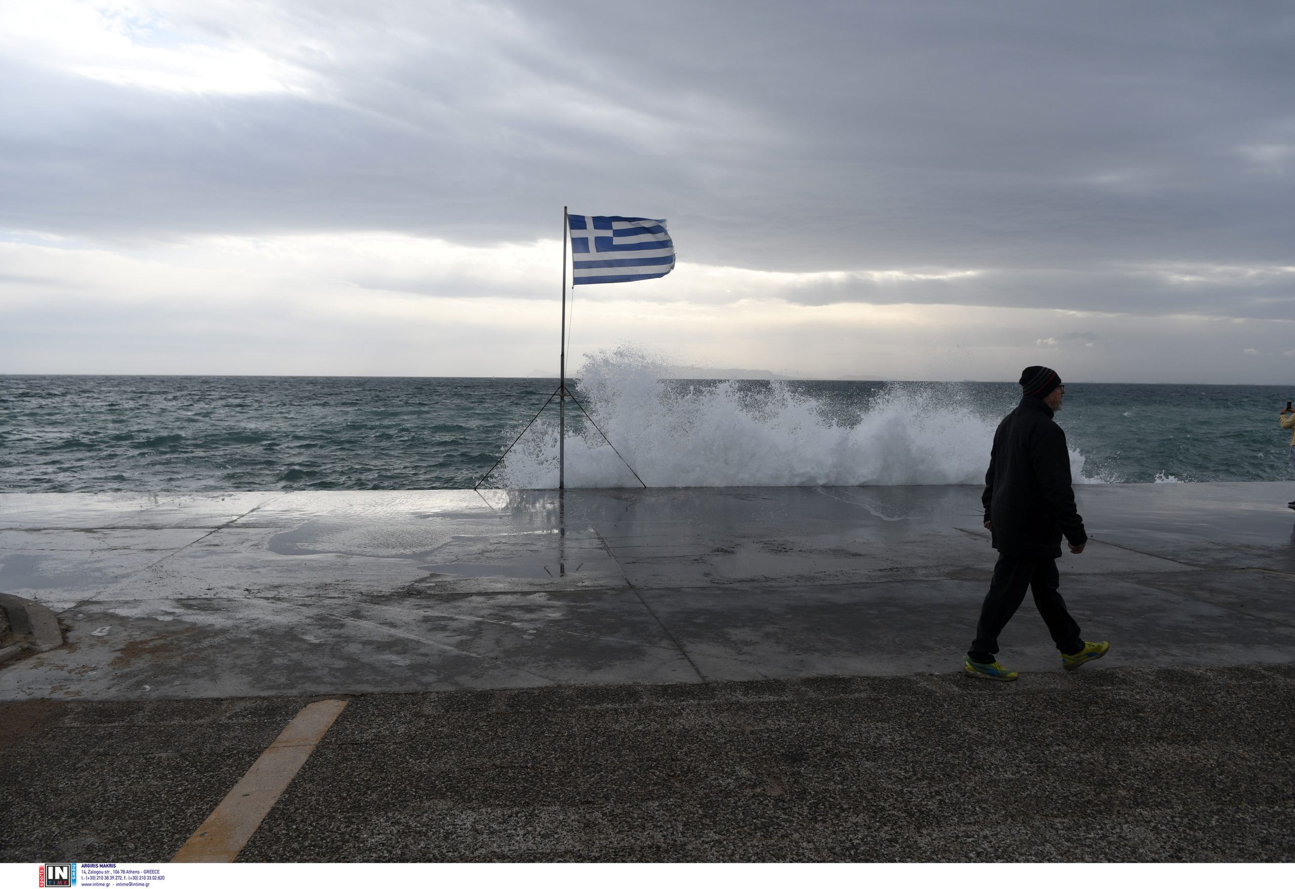 Καιρός: Έρχονται θυελλώδεις άνεμοι έως και 8 μποφόρ στο Αιγαίο από το βράδυ – Δείτε χάρτες 