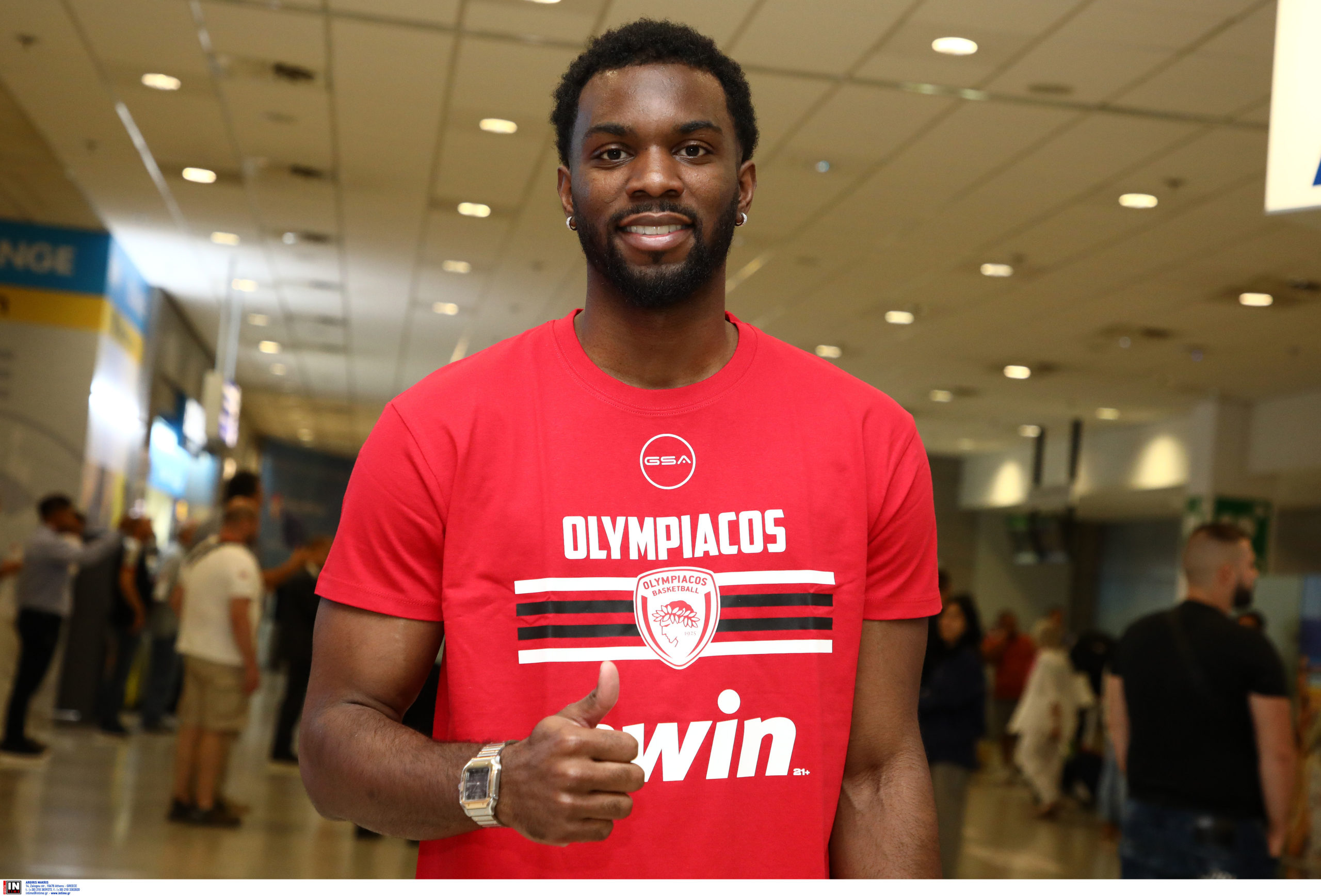 Άλμπα Βερολίνου – Ολυμπιακός: Στην αποστολή των «ερυθρολεύκων» για πρώτη φορά ο Κίναν Έβανς