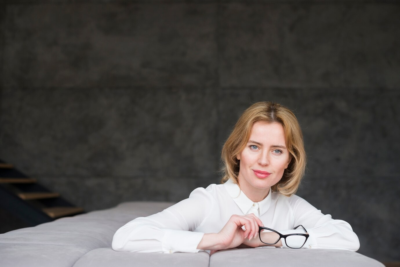 Σχέσεις: Οι γυναίκες που έχουν πληγωθεί στο παρελθόν και δεν το έχουν ξεπεράσει, συνήθως εμφανίζουν 7 χαρακτηριστικές συμπεριφορές