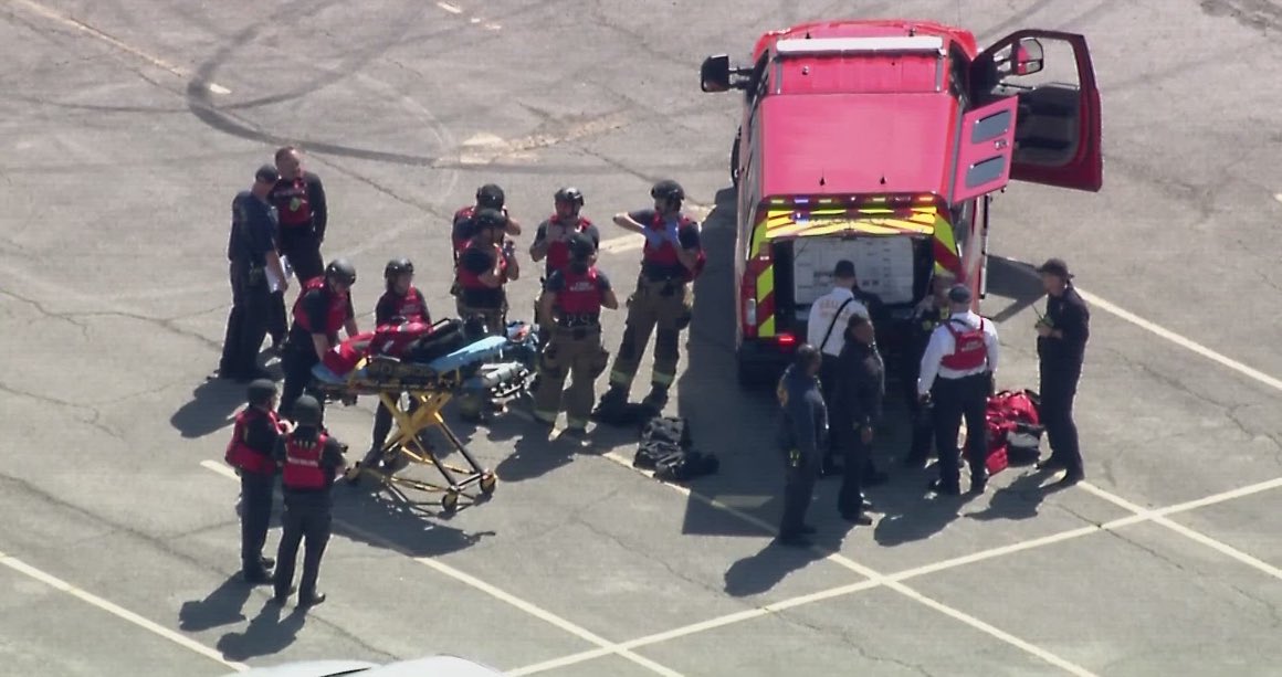 Ντάλας: Τρεις τραυματίες σε επεισόδιο με πυροβολισμούς σε λύκειο – Καταζητείται ένας μαθητής