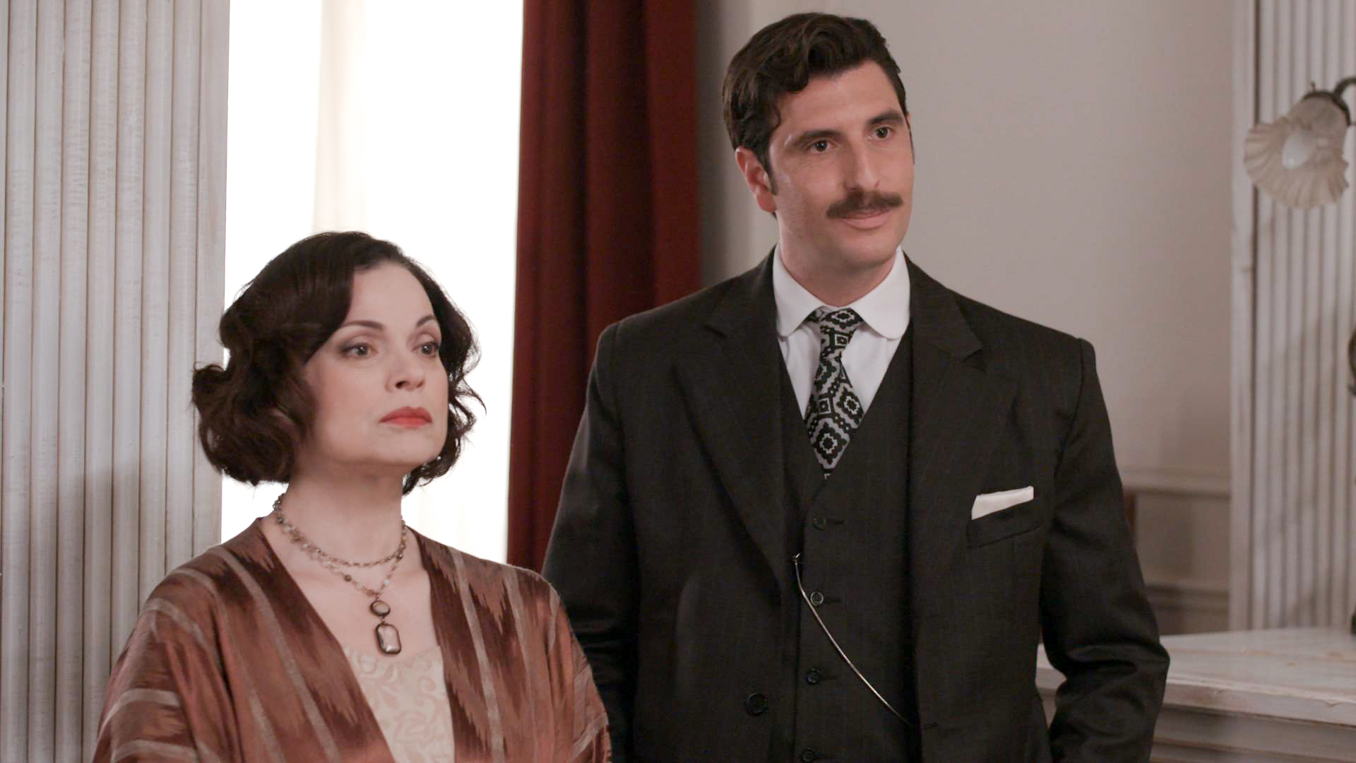 Grand Hotel: Η Κυβέλη προσπαθεί να συνεφέρει τον Ρήγα