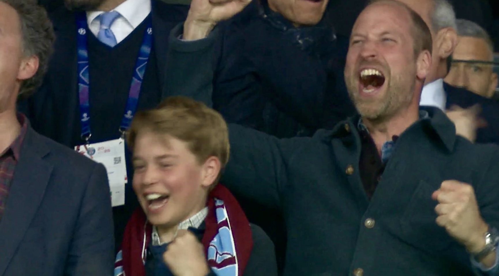 Πρίγκιπας Ουίλιαμ: Αξέχαστες στιγμές στο Παρίσι με τον γιο του – Έγιναν «ένα» με τους οπαδούς της Άστον Βίλα πανηγυρίζοντας με πάθος