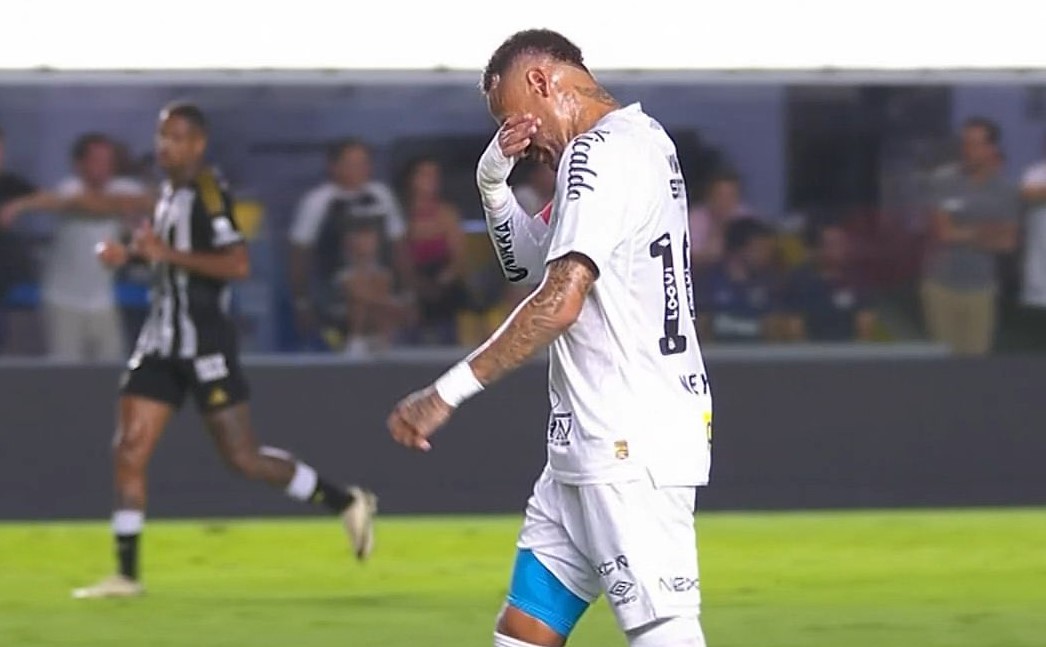 Νεϊμάρ: Αποχώρησε δακρυσμένος από τον αγωνιστικό χώρο λόγω νέου τραυματισμού – «Είναι μια τεράστια απώλεια»