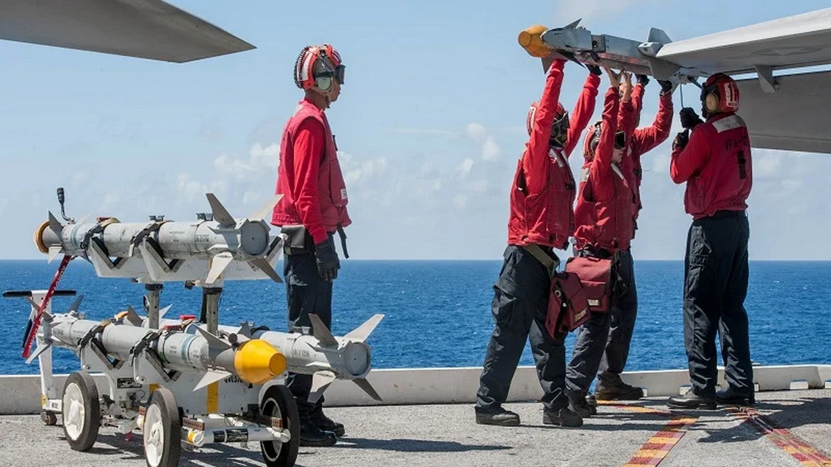 ΗΠΑ: Ενέκριναν την πώληση πυραύλων αέρος-αέρος στην Αυστραλία