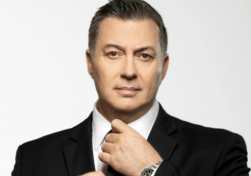 Νίκος Μακρόπουλος: Γύρισε το βίντεοκλιπ του νέου του τραγουδιού στο πανέμορφο Ναύπλιο