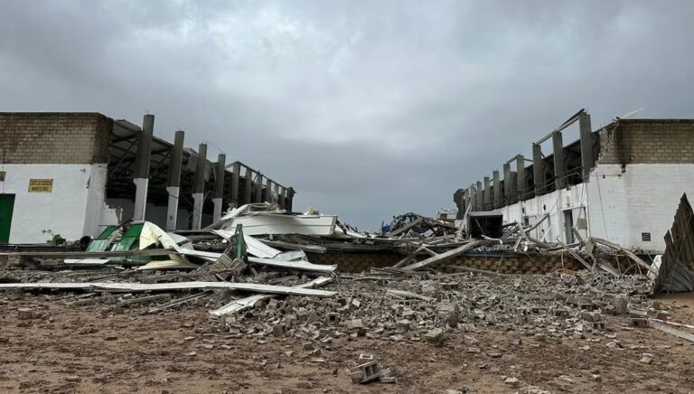 Ισπανία: Τρεις νεκροί από κατάρρευση υπόστεγου εξαιτίας των θυελλωδών ανέμων