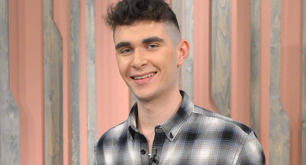 Eurovision – Βίκτωρας Βερνίκος στο enikos.gr: «Θα συμβούλευα την Klavdia να μην σκύψει το κεφάλι ούτε στιγμή»