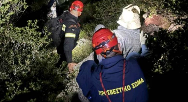 Δυτική Ελλάδα: Απεγκλωβίστηκαν 3 ορειβάτες που είχαν παγιδευτεί σε δύσβατη χαράδρα