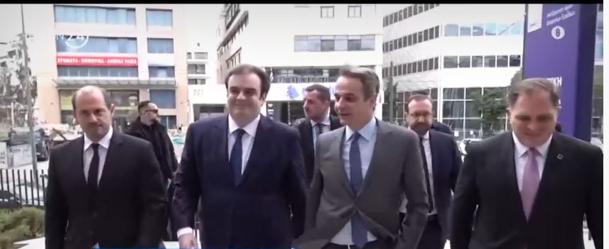 Στην ΑΑΔΕ ο Κυριάκος Μητσοτάκης