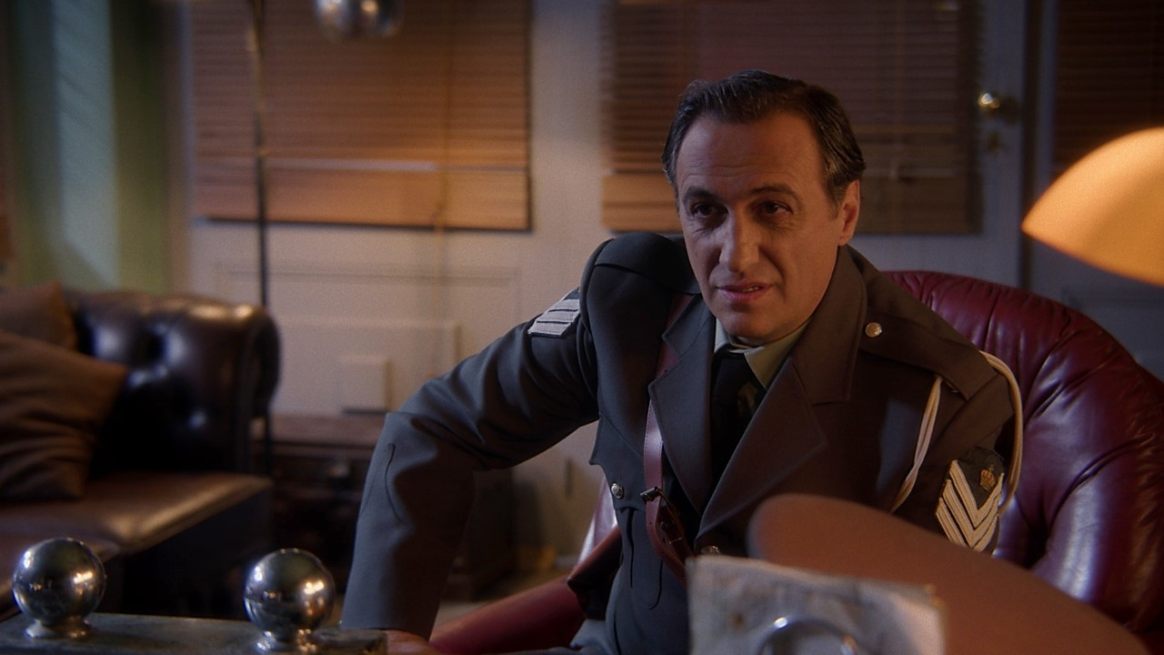 Άγιος έρωτας: Ο Κωλέτσης στριμώχνει τον Μαρκόπουλο