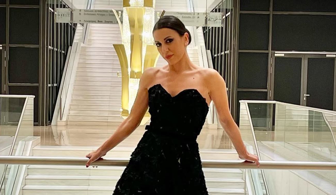 Άννα Μενενάκου