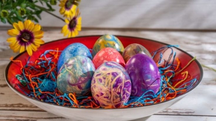 Αυγά βάψιμο κλωστές