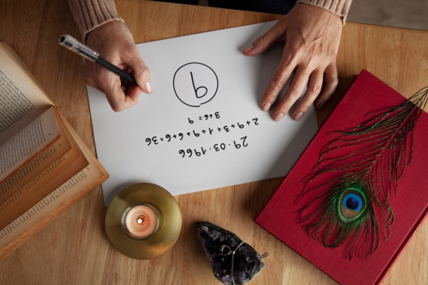 «Μέντιουμ» εξαπάτησαν την πεθερά της και τώρα είναι άφραγκη - «Έχασε όλα τα χρήματά της και περιμένει από εμάς να πληρώσουμε τα σπασμένα»