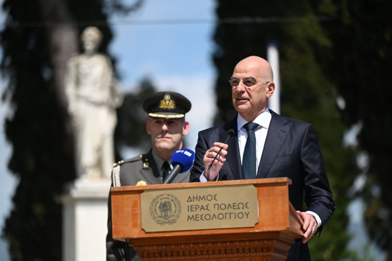 Δένδιας: «Οι νέοι να συνομιλήσουν με το ελληνικό και χριστιανικό παρελθόν τους και να διαγνώσουν το παράδειγμα των Ελεύθερων Πολιορκημένων στο Μεσολόγγι»