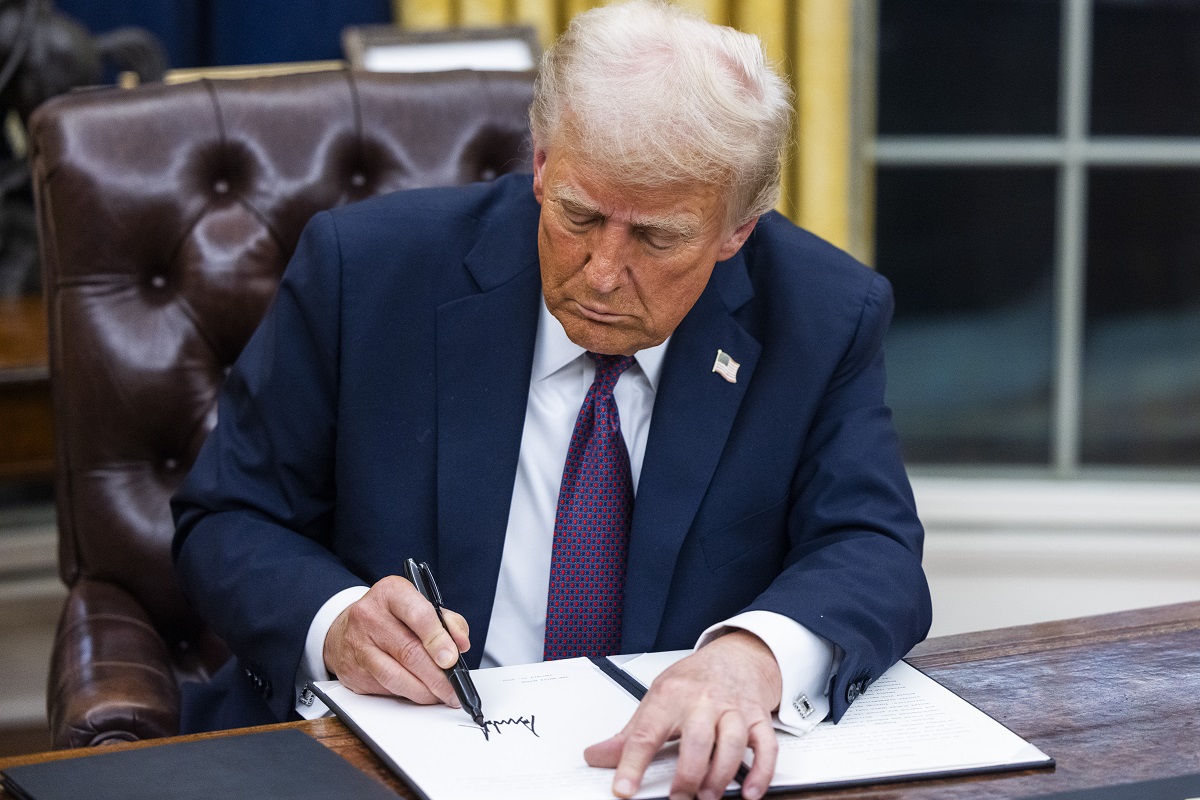 ΗΠΑ: Νέα πολιτική Τραμπ για τις επείγουσες αμβλώσεις – Τα νοσοκομεία μπορούν να αρνηθούν την εισαγωγή εγκύων που βρίσκονται σε κίνδυνο