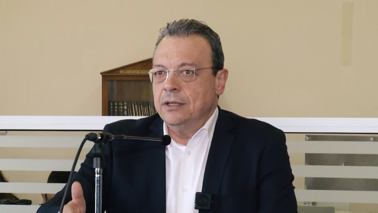 Σωκράτης Φάμελλος: Η ανάρτησή του για την απώλεια της Λένας Σαμαρά – «Με ειλικρινή θλίψη εκφράζω τα θερμά μου συλλυπητήρια»