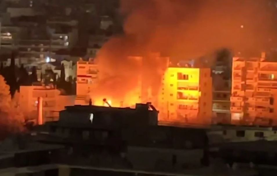 ΦΩΤΙΑ ΑΝΩ ΠΑΤΗΣΙΑ