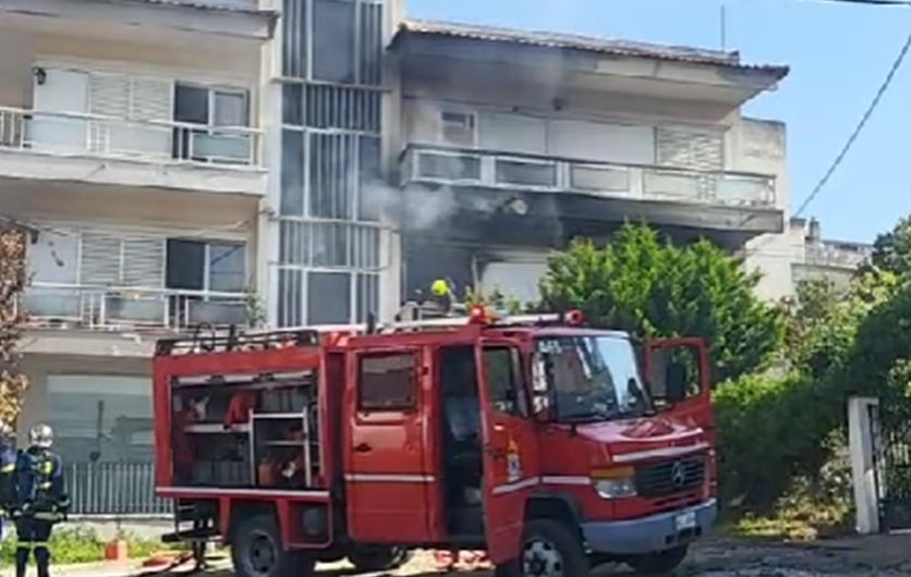 Θεσσαλονίκη: Συναγερμός στην Πυροσβεστική για φωτιά σε διαμέρισμα στην Πυλαία – ΒΙΝΤΕΟ