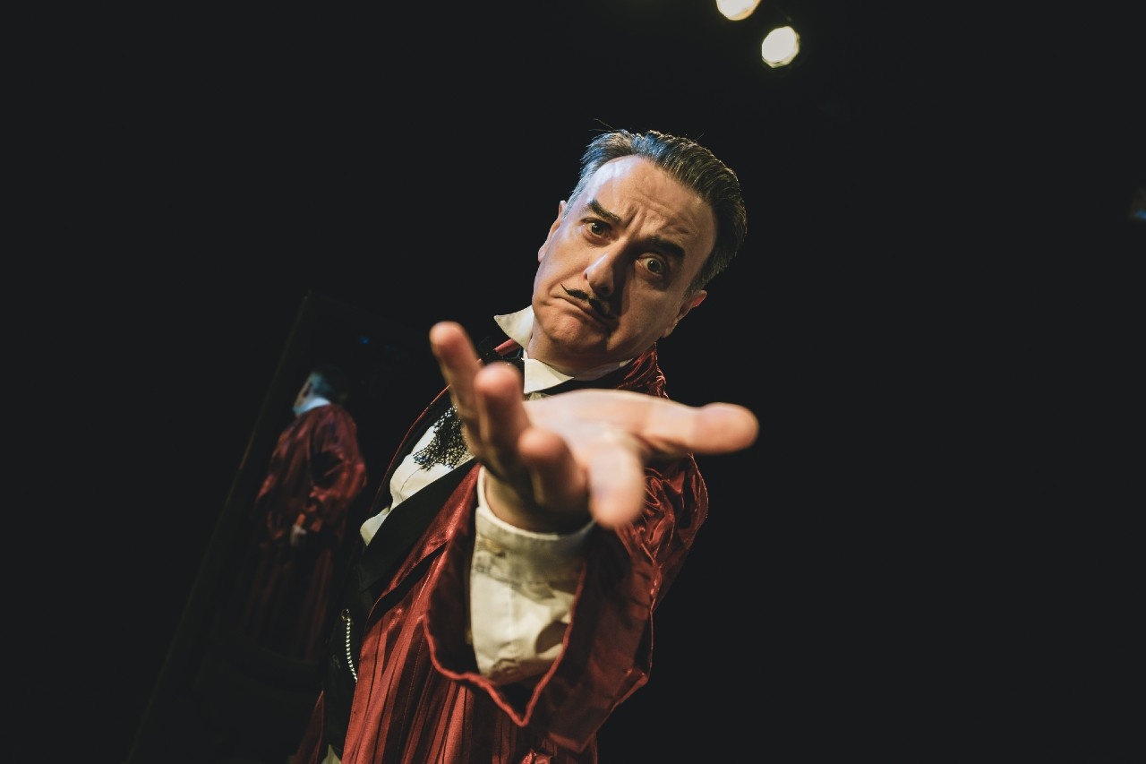 Γιώργος Γαλίτης: Γίνεται ο απατεώνας «Φιάκας» στο θέατρο «Απο Μηχανής»