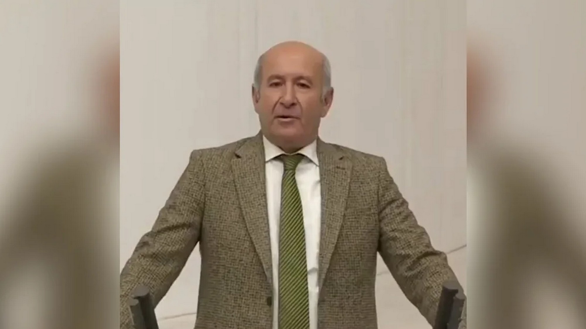 Τουρκία: Ο μοναδικός χριστιανός βουλευτής απέτισε φόρο τιμής στα θύματα της Γενοκτονίας των Αρμενίων