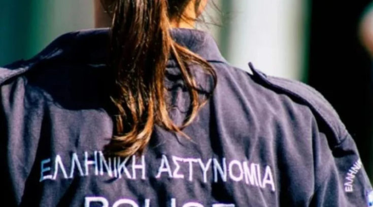 Ροζ αποκαλύψεις για γυναίκα αστυνομικό