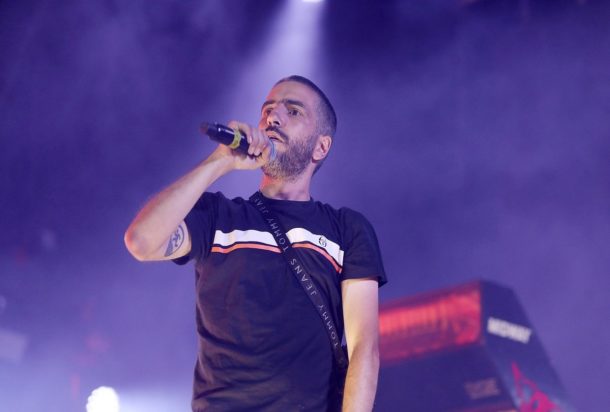 ΛΕΞ, τραγουδιστής