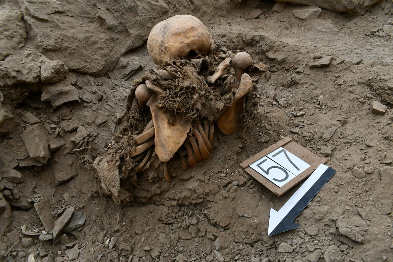 25 θαμμένα άτομα θαμμένα με τιμές ηρώων από την κοινότητα στο προ - Ίνκα Περού. Φωτογραφία: Instytut Archeologii Uniwersytetu Wrocławskiego