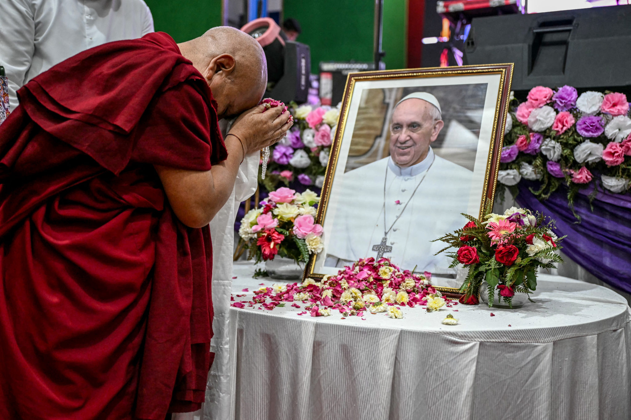 Πάπας Φραγκίσκος, Θάνατος, Ινδία, Νέο Δελχί