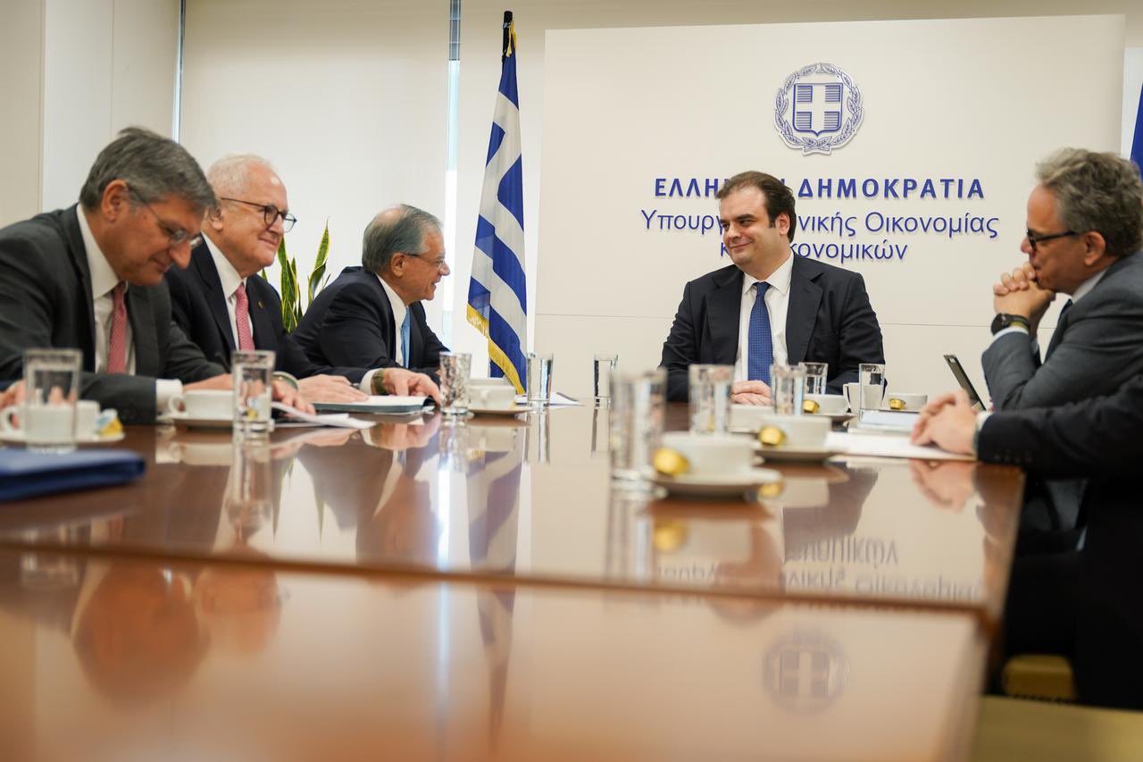 Πιερρακάκης μετά την συνάντηση με ΕΕΤ: Οι ελληνικές τράπεζες στέκονται πλέον σε στέρεη βάση
