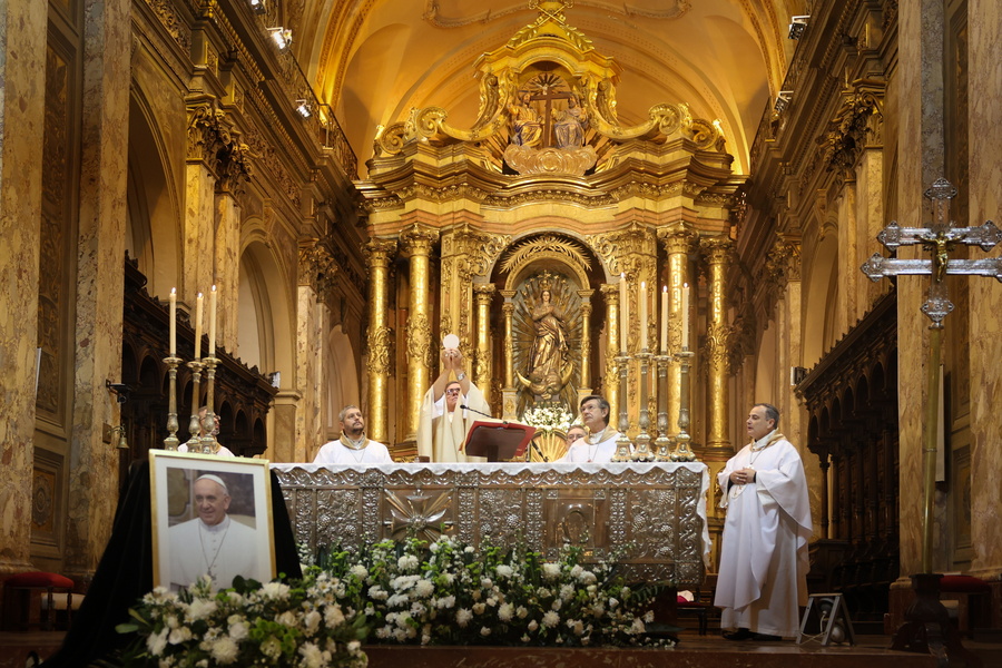 Πάπας Φραγκίσκος, Θάνατος, Αργεντινή, Μπουένος Άιρες