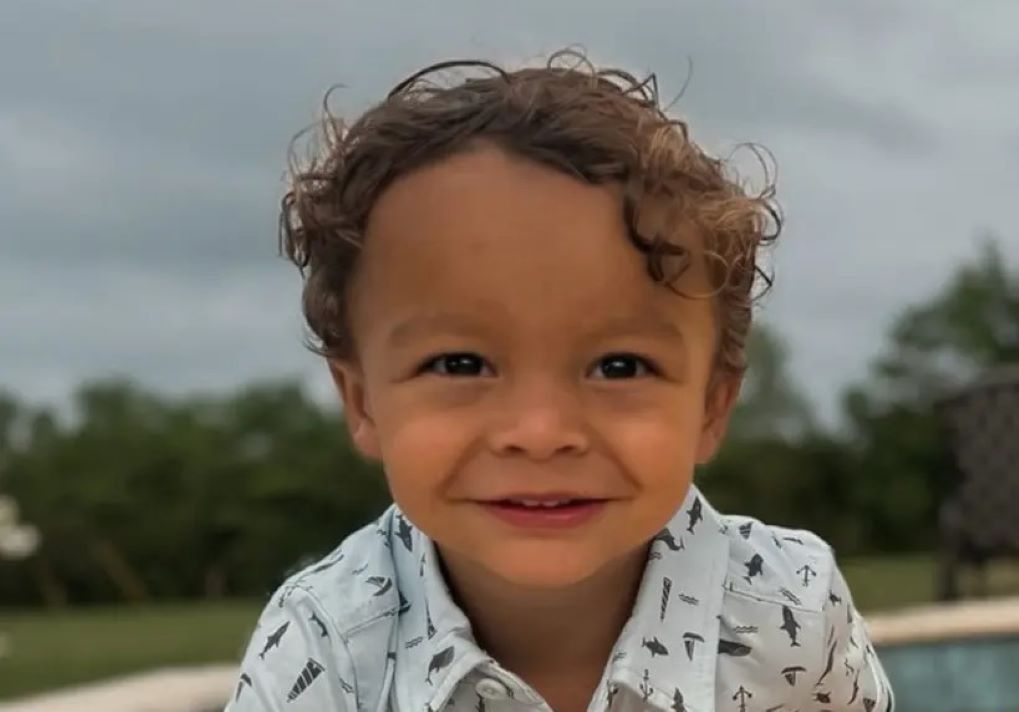 Θλίψη στο TikTok: Νεκρός σε τροχαίο ο μικρός «Okay Baby» – Ο 2χρονος σταρ «άγγιξε τις ζωές πολλών ανθρώπων»