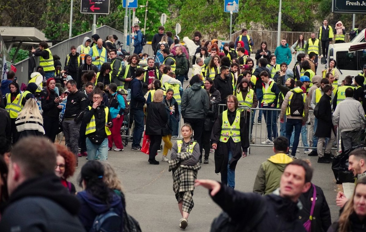 Σερβία αποκλεισμός δημόσιας τηλεόρασης φοιτητές