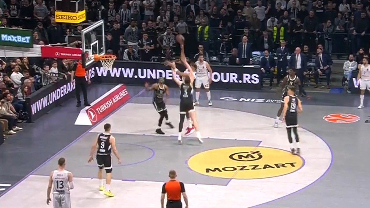 Euroleague: Οριστικά δεύτερη με «διπλό» η Φενέρ – Ο Ταβάρες «πάγωσε» το Βελιγράδι – Πρώτος ο Ολυμπιακός, τρίτος ο Παναθηναϊκός