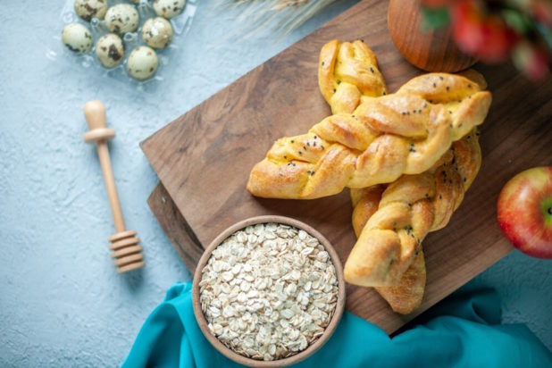 Πάσχα 2025: Συνταγή για νόστιμα και αφράτα πασχαλινά κουλουράκια