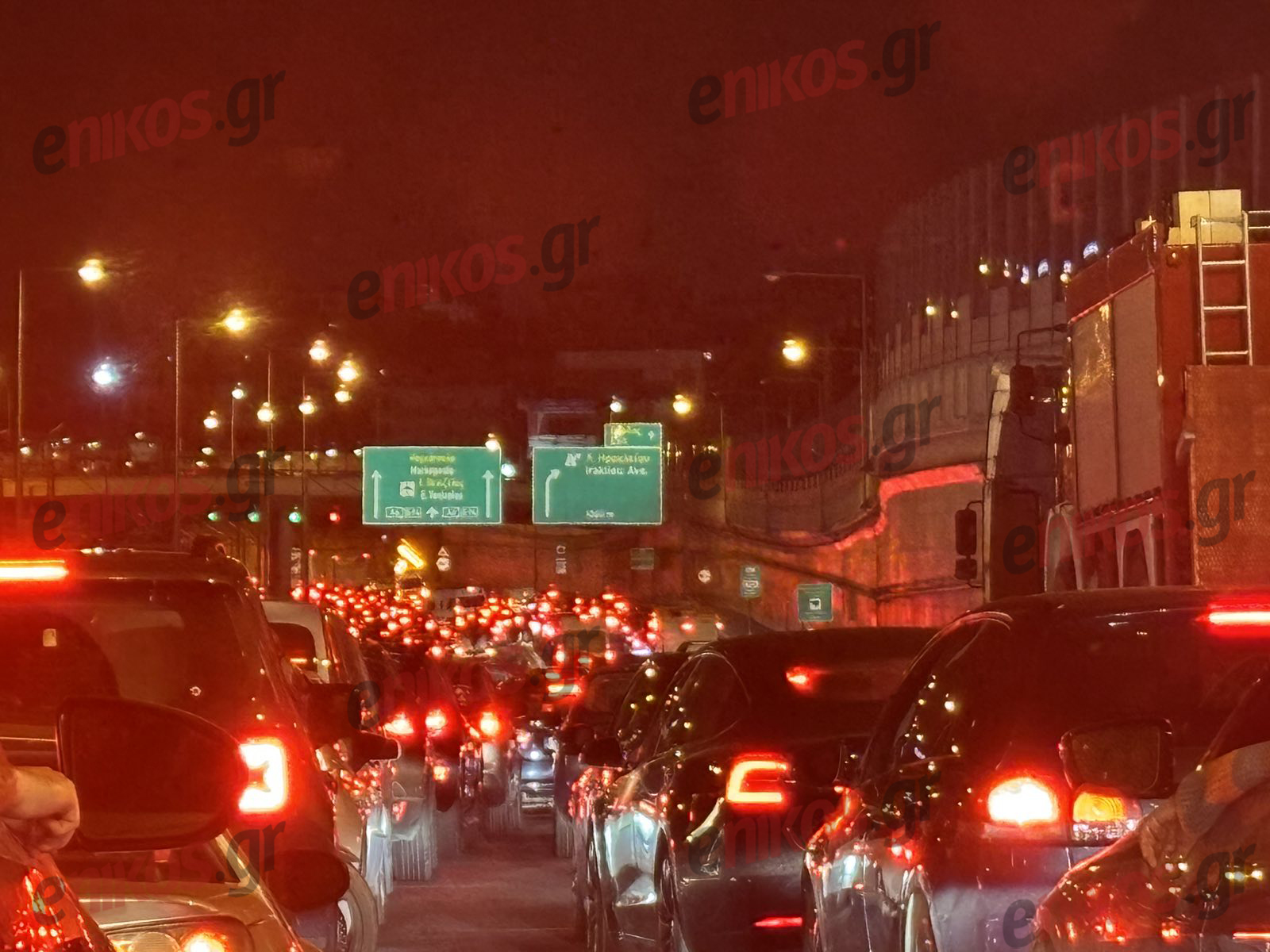 Τροχαίο στην Αττική Οδό με έναν τραυματία: Μποτιλιάριασμα στον κόμβο Ηρακλείου – ΦΩΤΟ αναγνώστη