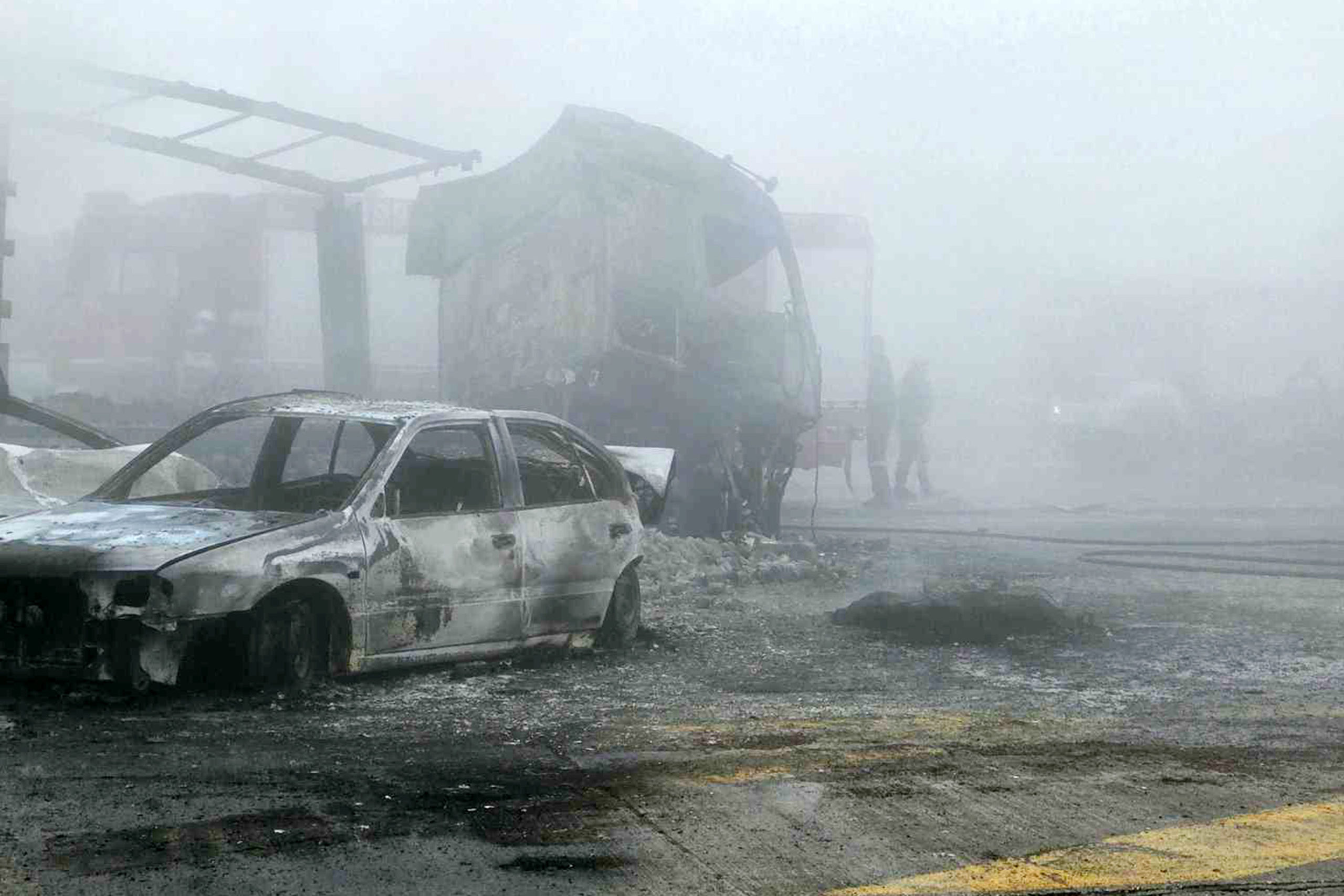 Κοζάνη: Εικόνες χάους στο σημείο του τροχαίου με τους 2 νεκρούς – Νέα βίντεο από το δυστύχημα, συνελήφθη ο οδηγός του φορτηγού