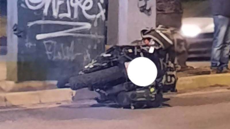 Σοβαρό τροχαίο με μηχανή στη Λεωφόρο Βουλιαγμένης – ΦΩΤΟ