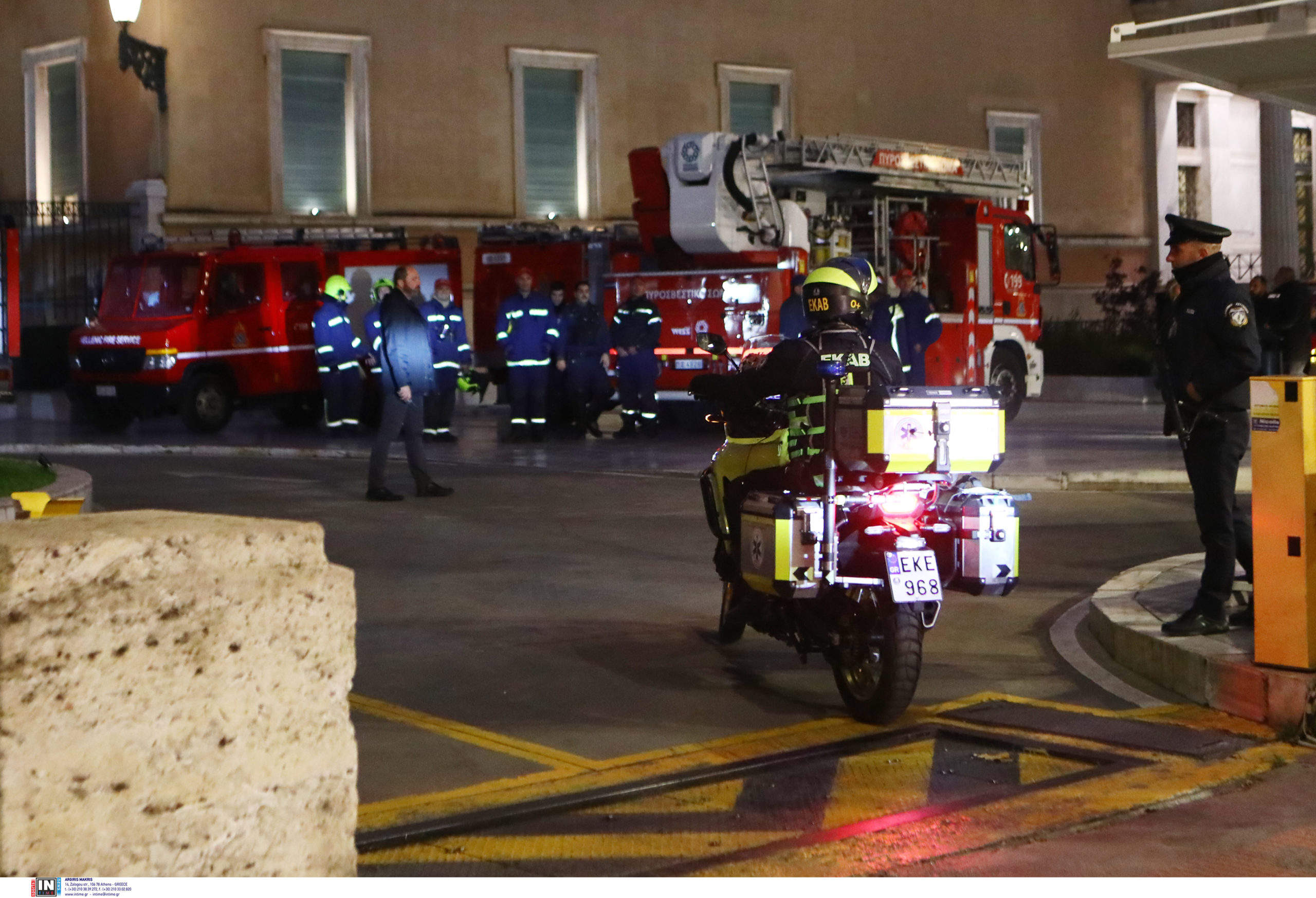 Βουλή: Λήξη συναγερμού μετά το προειδοποιητικό μήνυμα για βόμβα